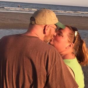 Meet your Posher, Charis