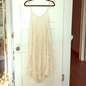Lace cream dress