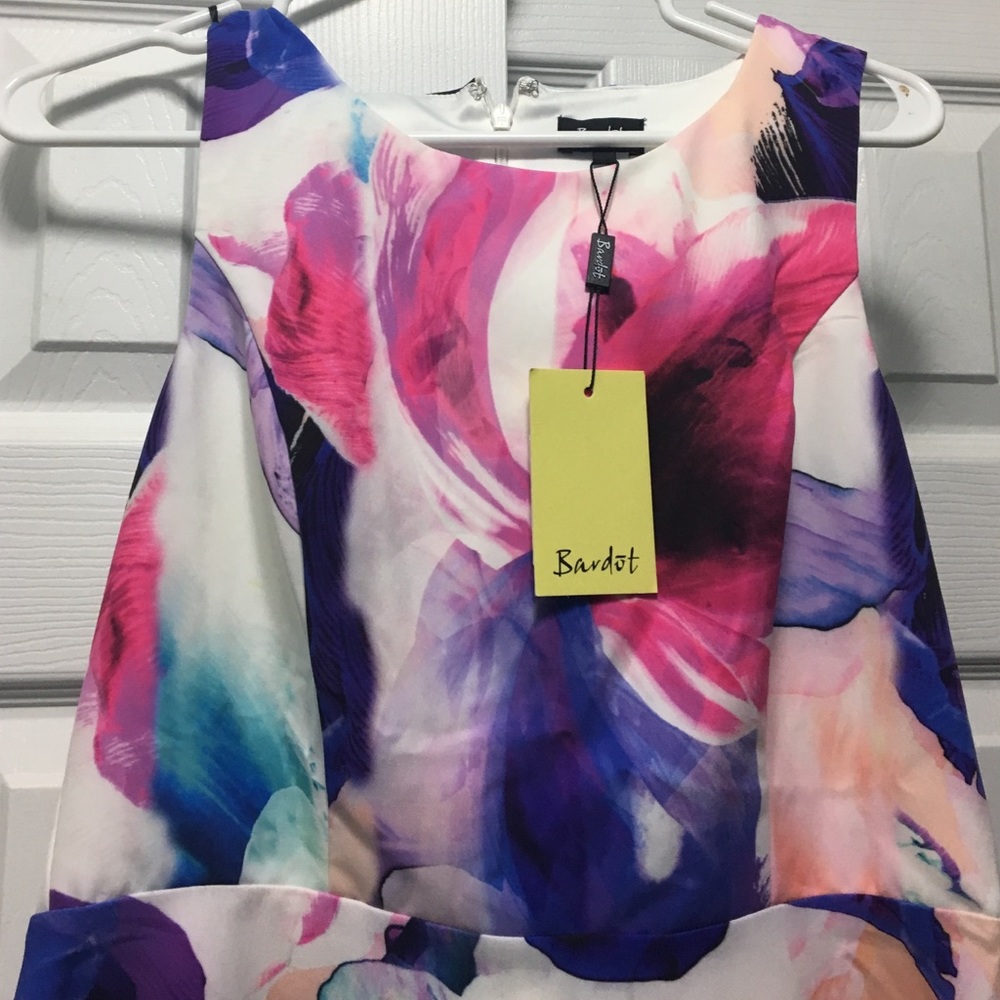 NWT Bardot dress size 4 - Picture 2 of 4