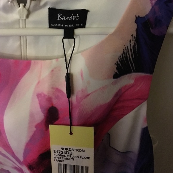NWT Bardot dress size 4 - Picture 4 of 4