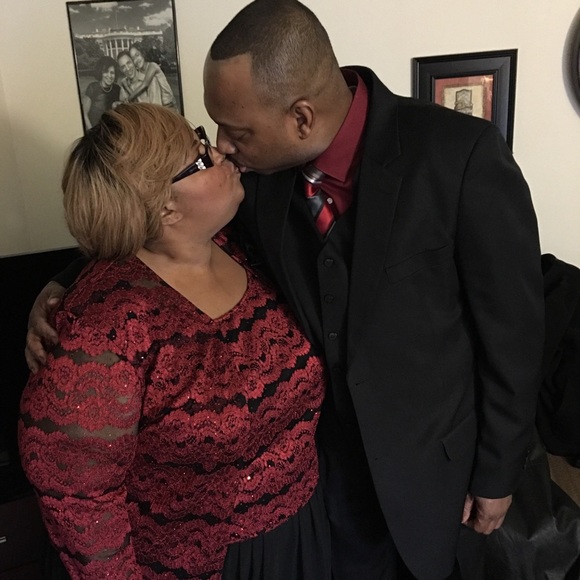 Meet your Posher, Author renee - Picture 4 of 4