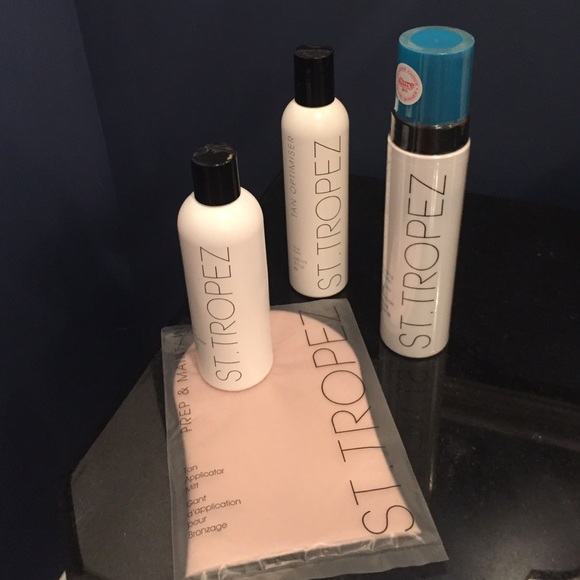 NEVER OPENED - St. Tropez Self Tanning Kit