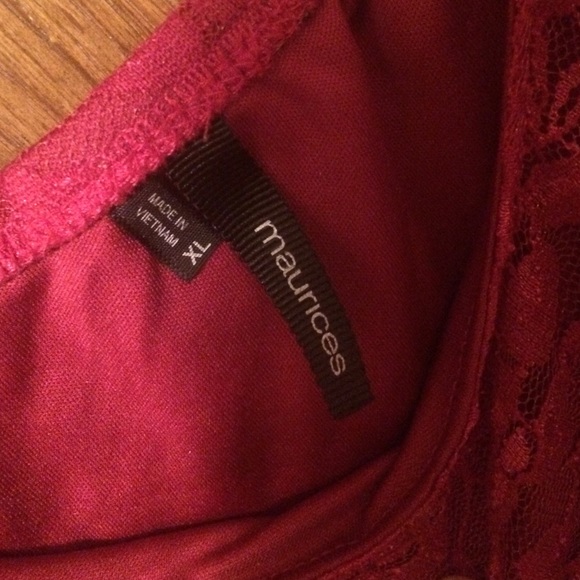 Red/Maroon Tank - Picture 2 of 2