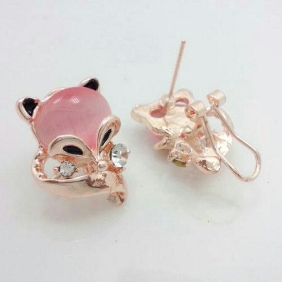 💟💝gold Plated Pink fox fashion earrings - Picture 2 of 2