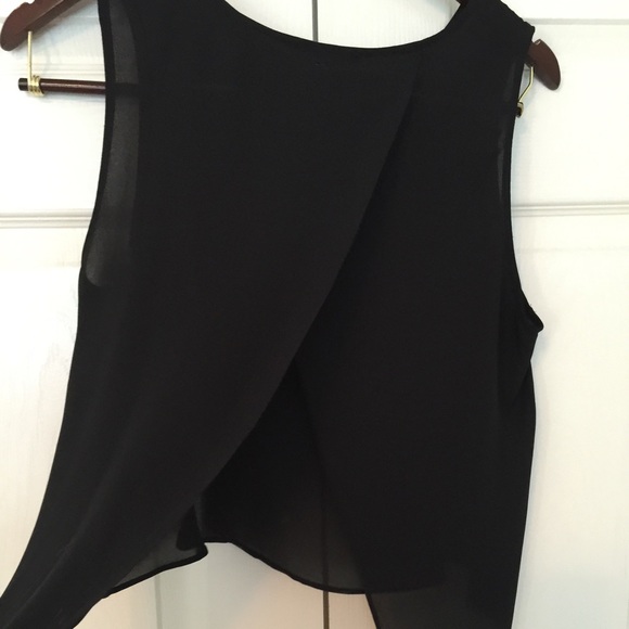 Cropped Blouse - Picture 3 of 3