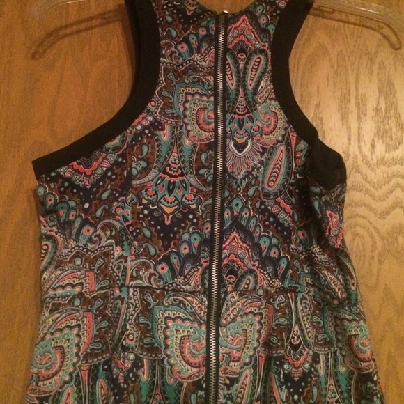 Asymmetrical Paisley Print Dress - Picture 4 of 4