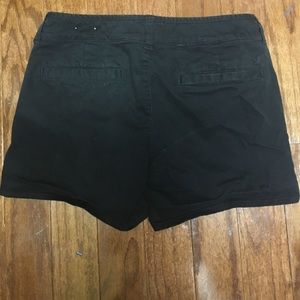 AE black midi shorts