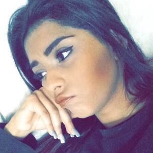 Meet your Posher, Sade