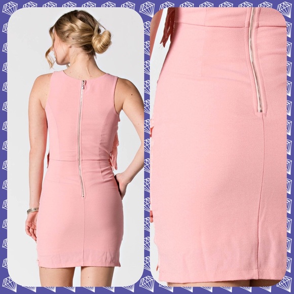 SALE STUNNING coral dress with crochet - Picture 3 of 4