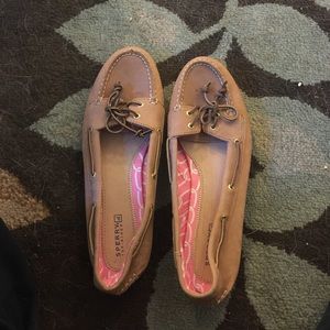 Sperrys size 10