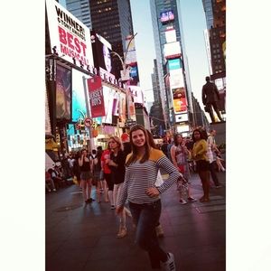 Meet your Posher, Laurita