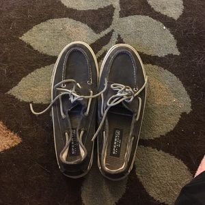 Mens sperrys size 8.5
