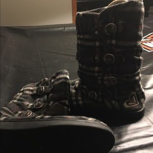 Roxy plaid boots