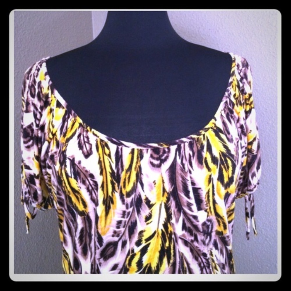 Pre-Loved feather print top - Picture 4 of 4