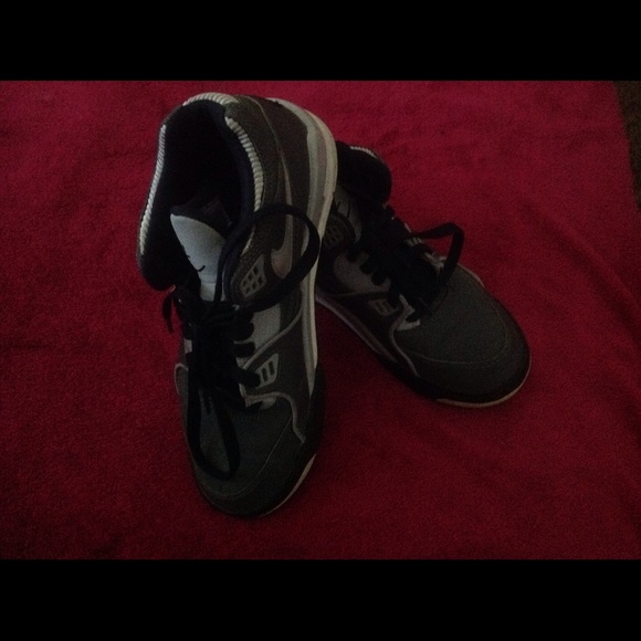 Just worn a couple of times..