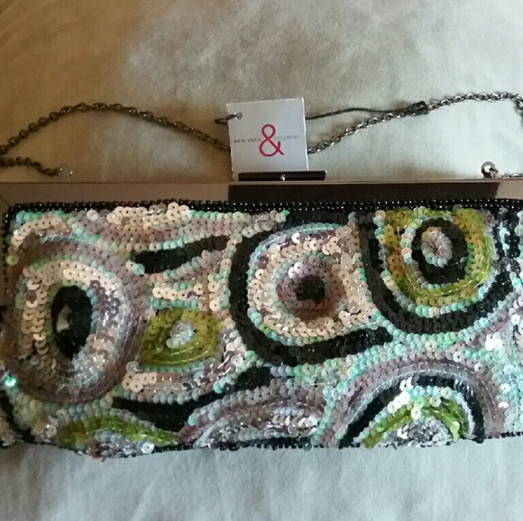 NEW YORK & CO MULTICOLORED SEQUIN CLUTCH -NWT - Picture 1 of 4