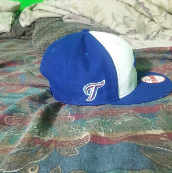 Hat - Picture 2 of 4