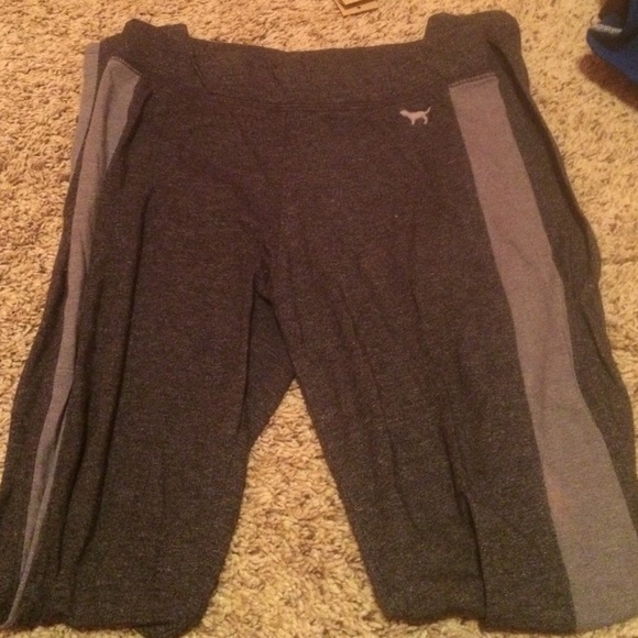 Cute Vs Pink leggins😍❤️ - Picture 1 of 1