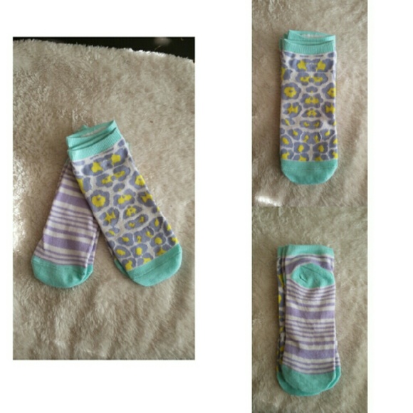 Low cut socks