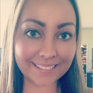 Meet your Posher, Celeste