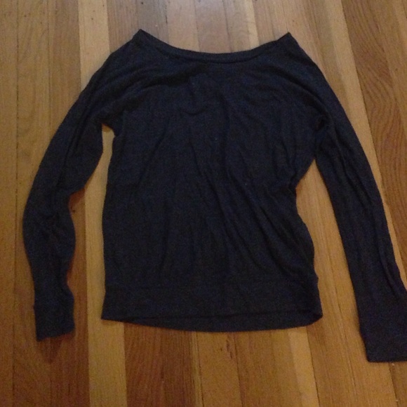 Long sleeve navy top