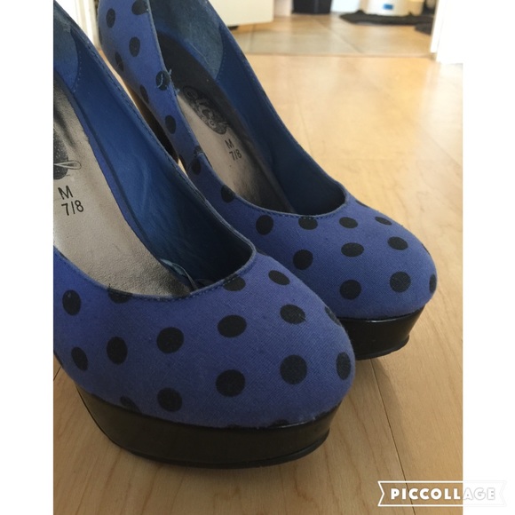 Blue and black polka dot heels