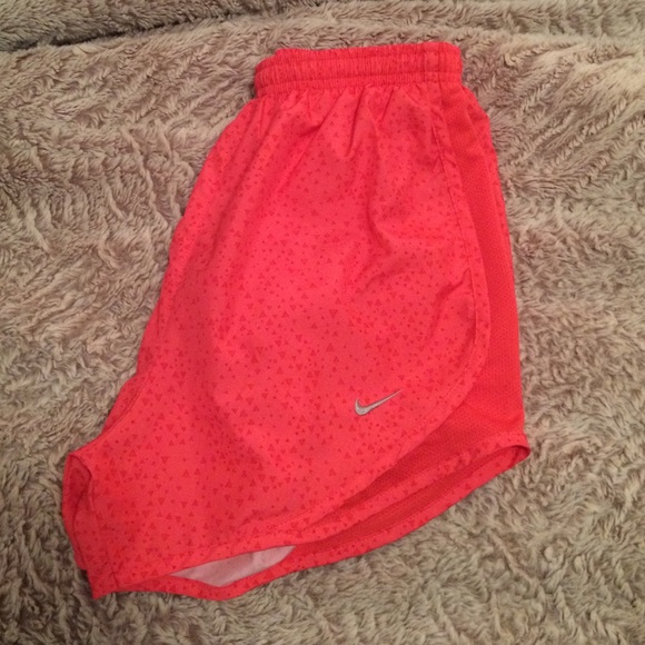 Nike Tempo Short (XS)