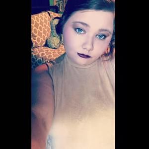 Meet your Posher, Haley