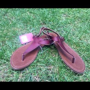 Mossimo Cognac brown thong sandals