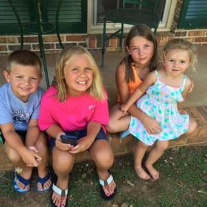 Meet your Posher, Kim