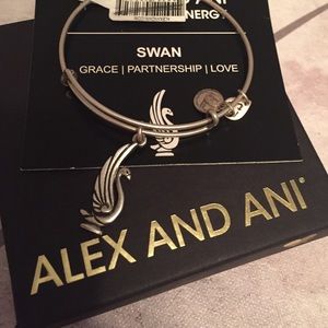NWT Alex & Ani Discontinued Swan Bangle