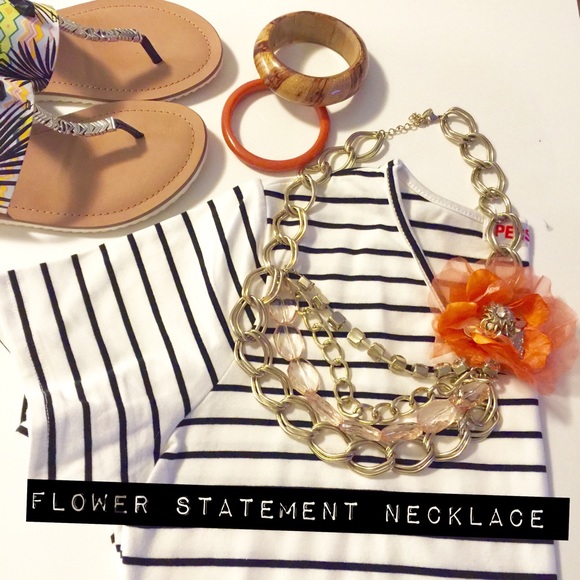 Statement Flower Necklace