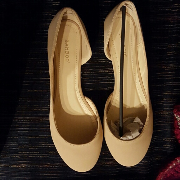 Bamboo nude flats NWT