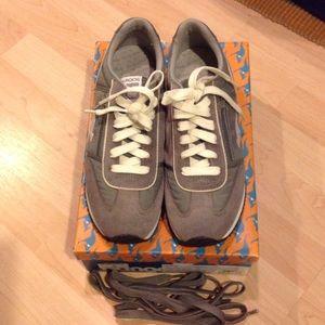 KangaROOs Lotus shoe