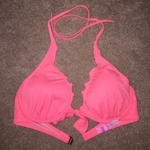 NWOT Victoria's Secret Coral Bikini Top