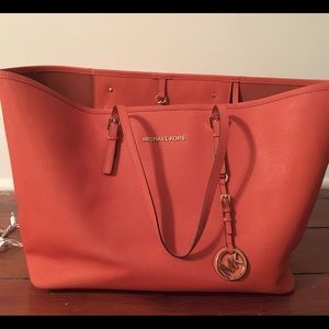 Michael Kors Jet Set Bag - Orange