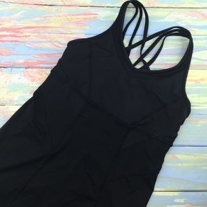 Lululemon tank size 6