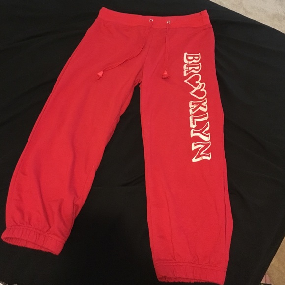 COMFORTABLE SWEATPANTS😍