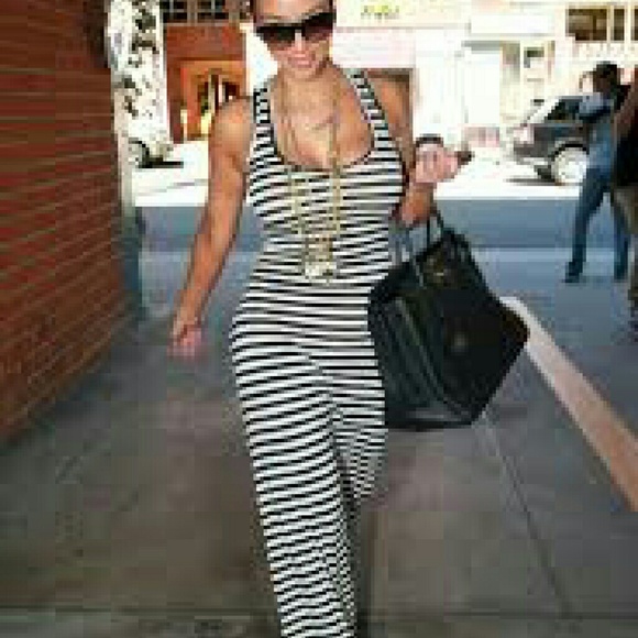 Dresses & Skirts - Maxi dress