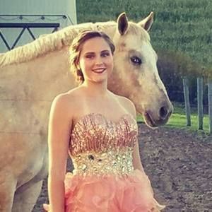 Meet your Posher, Denae