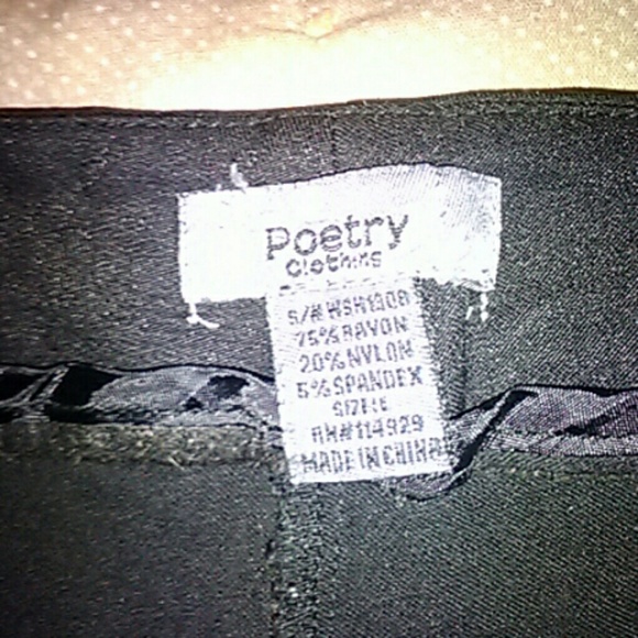 Shorts - Picture 2 of 3