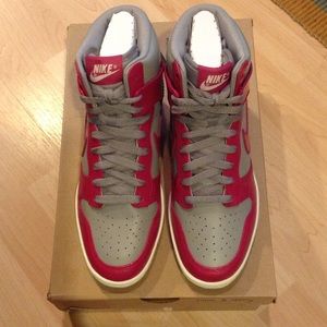 Nike Women's Dunk Sky Hi