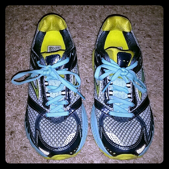 Brooks Ghost 6