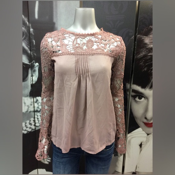 💥Sold in Bundle💥NWT!! Boutique Top - Picture 2 of 3