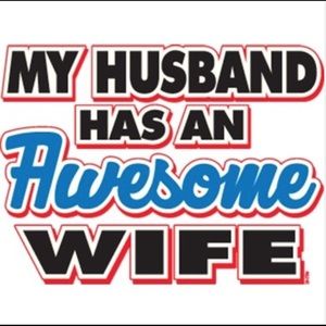 Awesome wife T-shirt