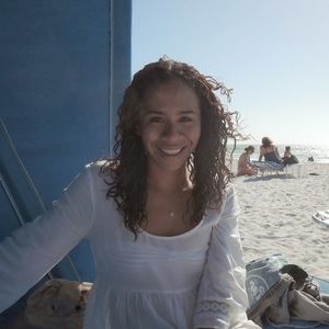 Meet your Posher, Yvette