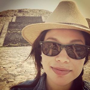 Meet your Posher, Carla