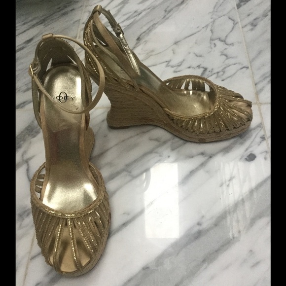 JOEY O SIMONE GOLD PLATFORM SATIN WITH SEQUINS