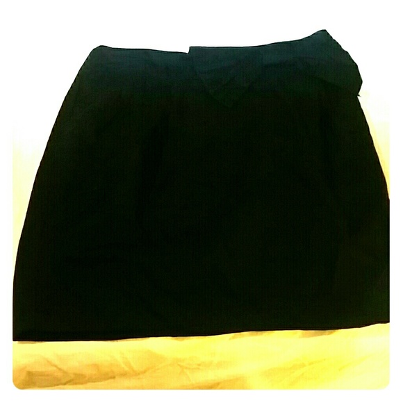**Sale** Black skirt with a bow