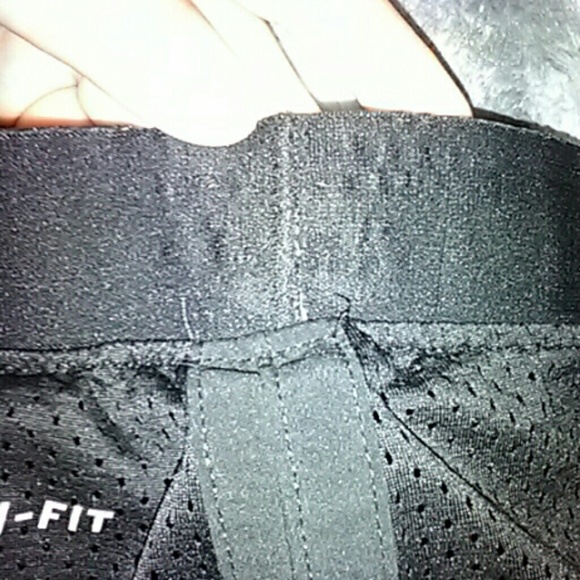 Shorts - Picture 3 of 4